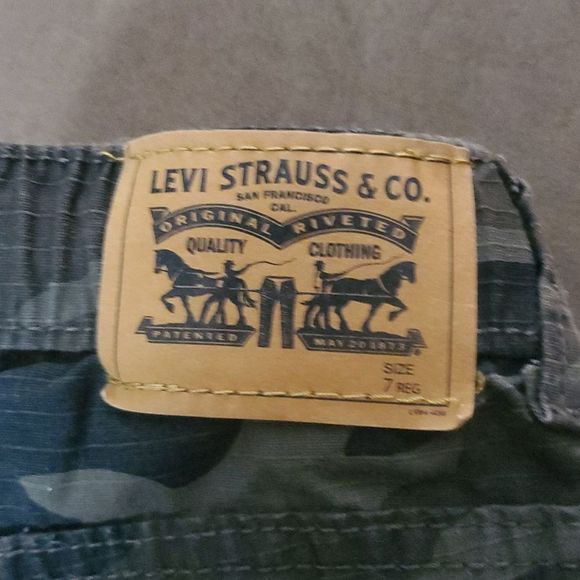 LEVIS JOGGERS - Picture 2 of 4
